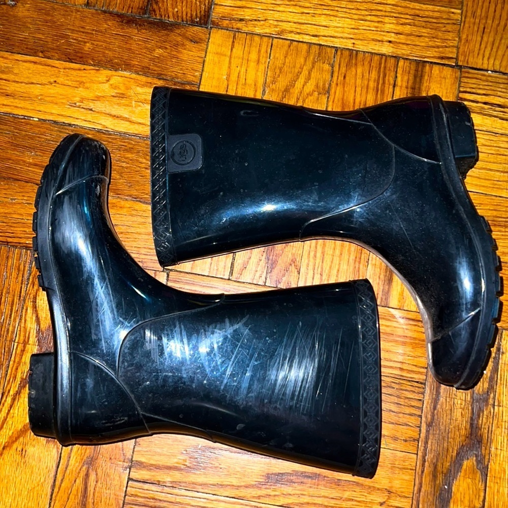 UGG black rain boots size: 6